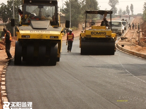 卢旺达市政道路